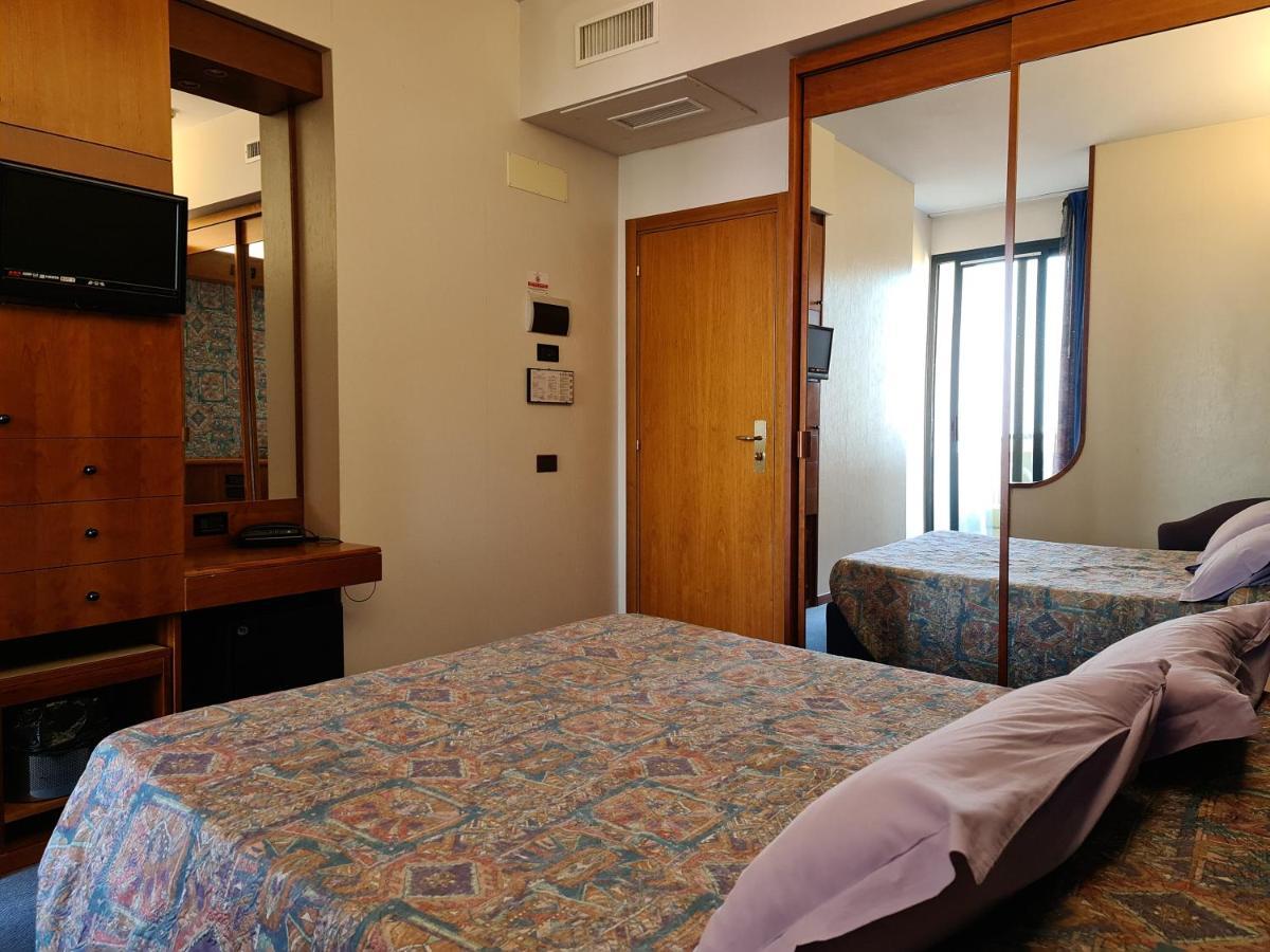 Hotel Sabra Senigallia Extérieur photo